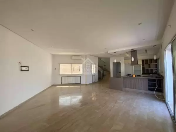 A louer un duplex s3 vide aux Berges du lac 1