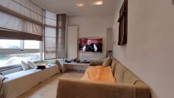 A louer un appartement S+3 aux Berges du Lac 1