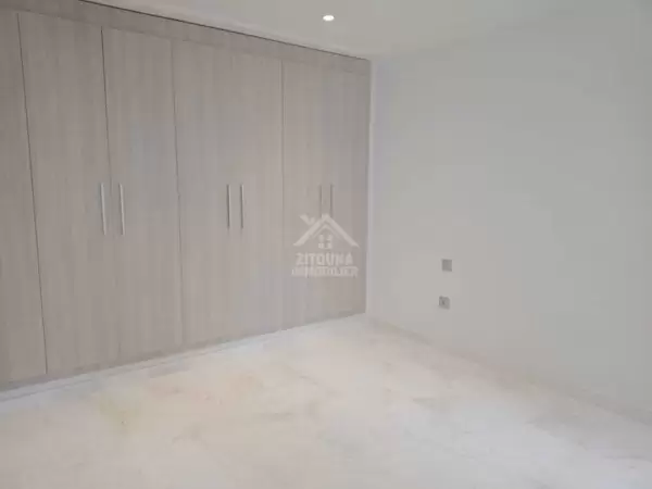A louer un appartement S+2 à la Marsa plage