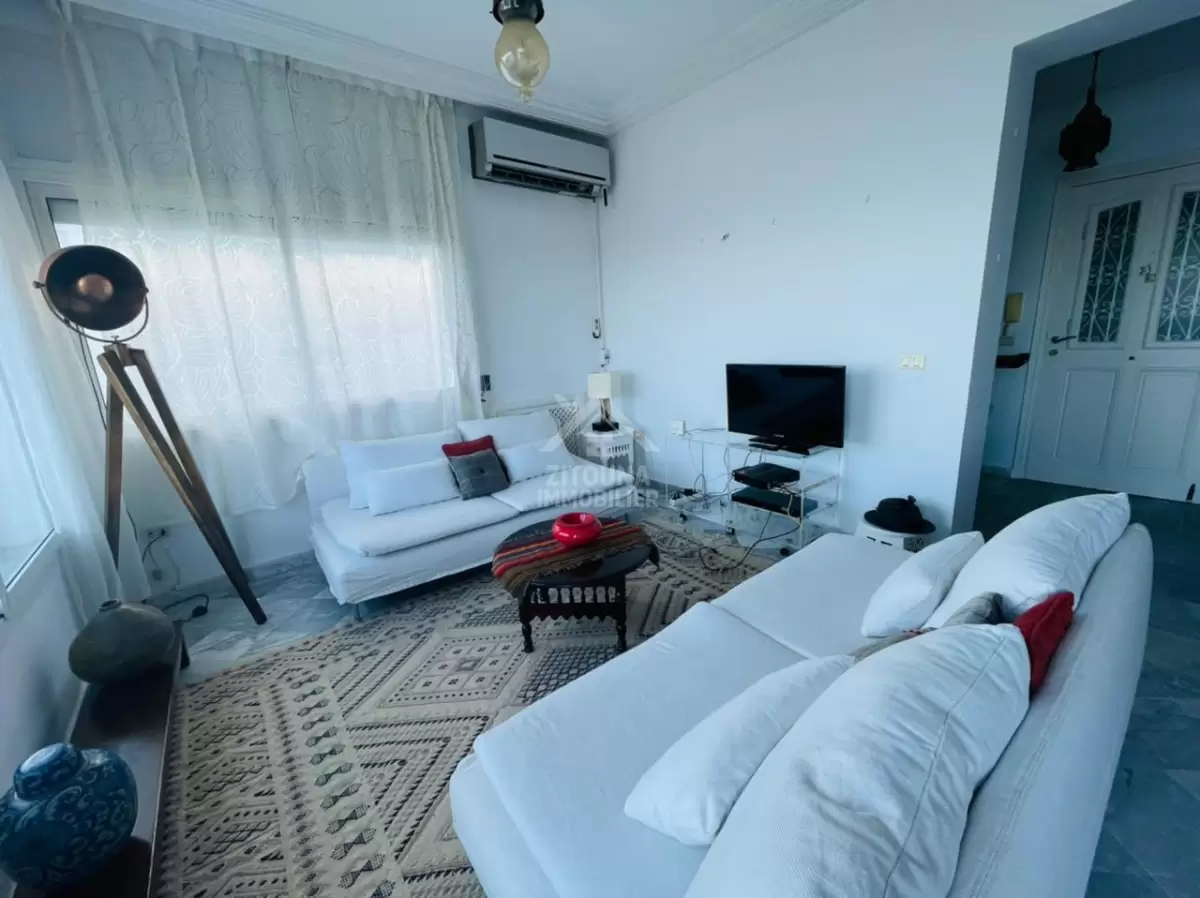 Un appartement meublé avec une belle vue sur mer à louer à la Marsa Cube