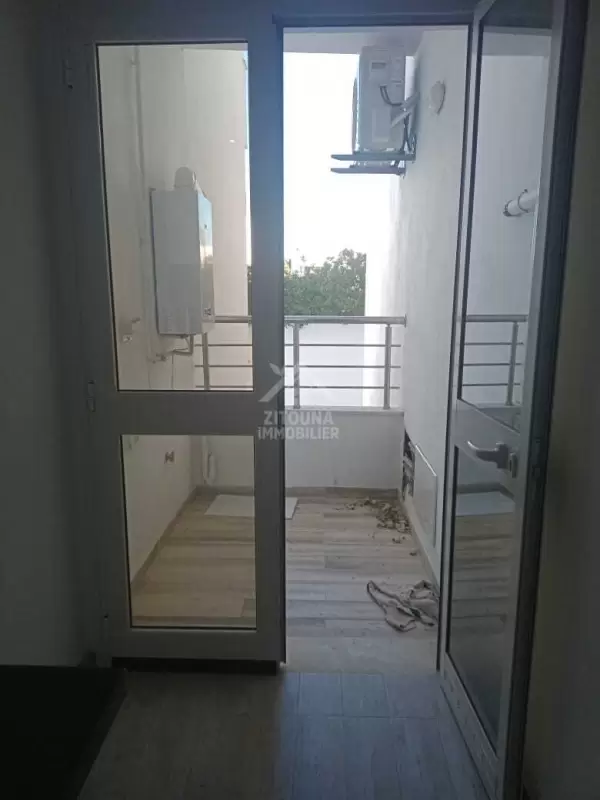 A vendre un appartement S+2 neuf à Gammarth