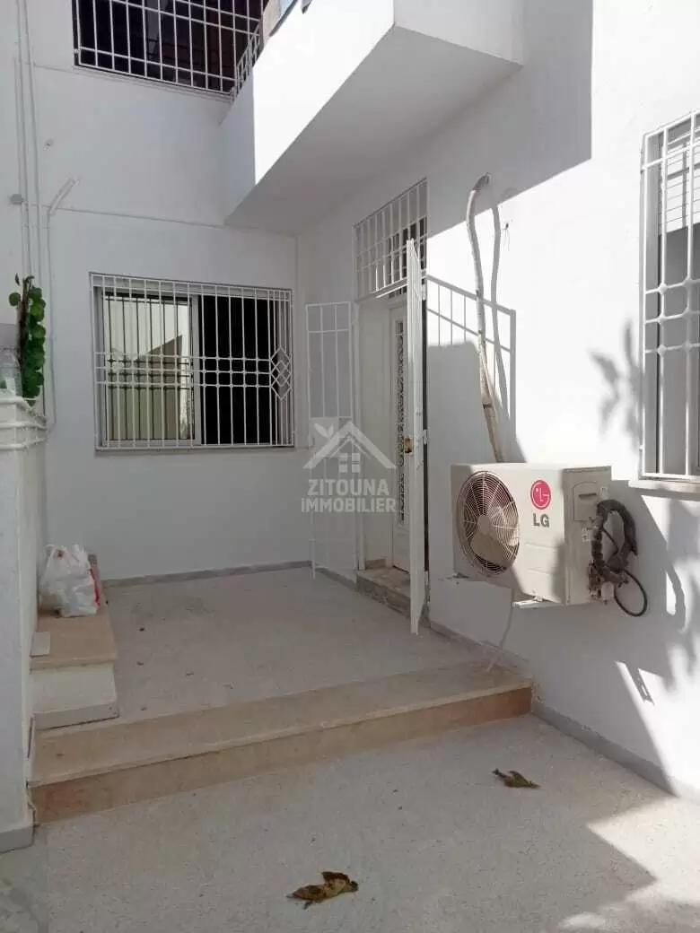 A louer un Rez de chaussée de villa à Sidi Abelaziz