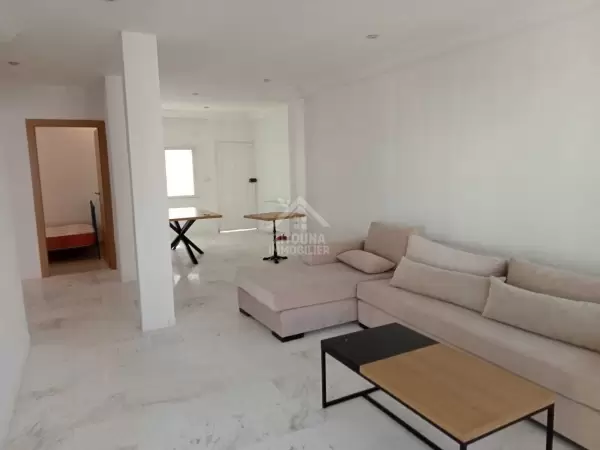 A louer un bel appartement S+3 à côté Lycée Gustave Flaubert