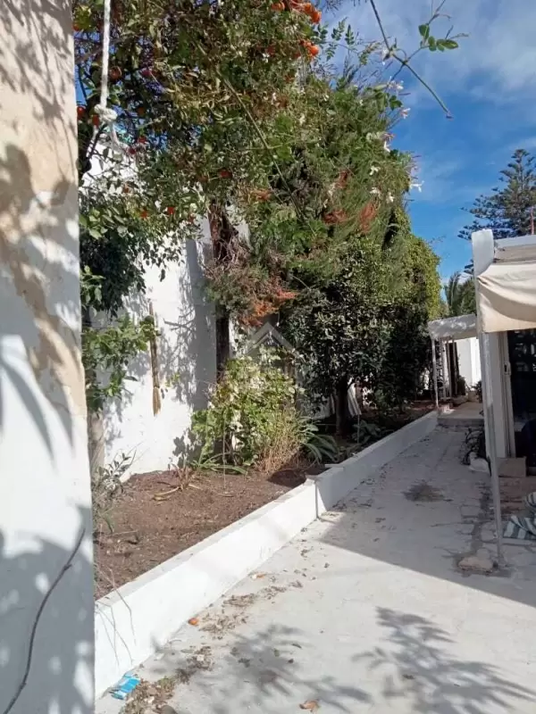 A louer une petite maisonnette à la Marsa Cube