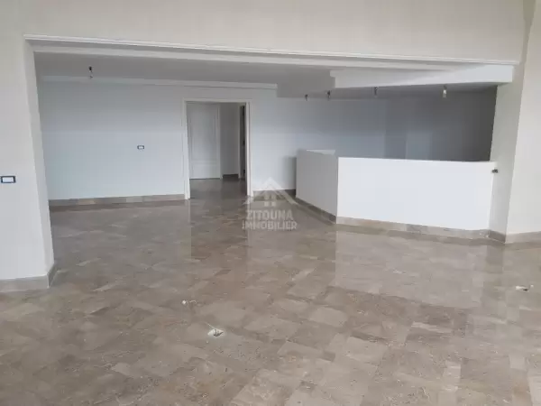 A vendre une villa neuve à gammarth