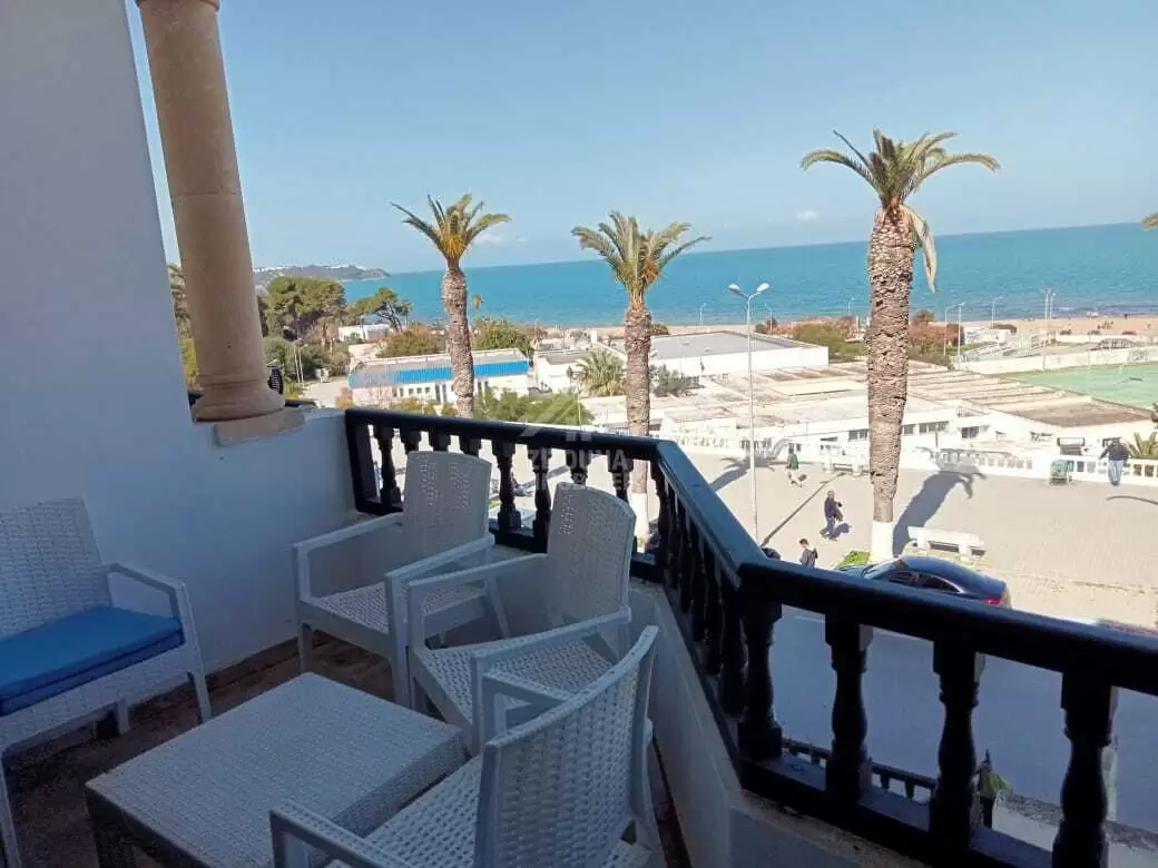 A louer un appartement à la Marsa plage vue mer