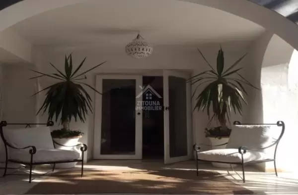 A vendre une villa de charme idéalement située à Hammamet Nord à proximité de Hotel Sindibad