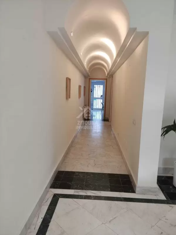 A louer un Rez de chaussée de villa avec piscine