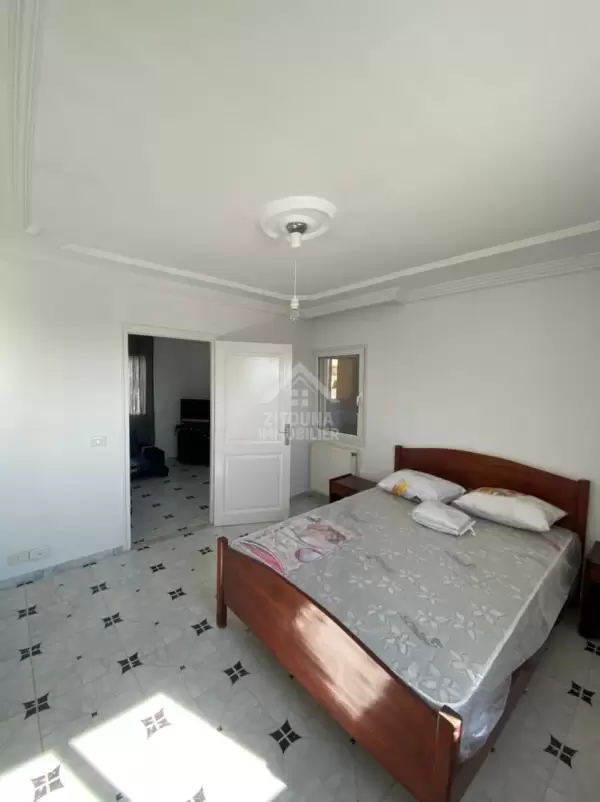 A louer un coquet studio à la Marsa Lahwesh