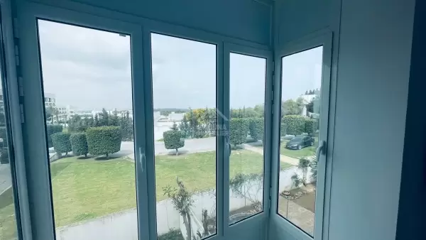 A louer un duplex au Golden Tulip avec une vue sur mer