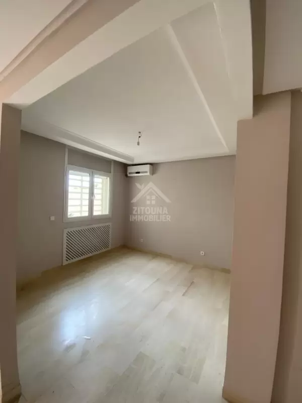 Un beau duplex à louer sur la route de relais
