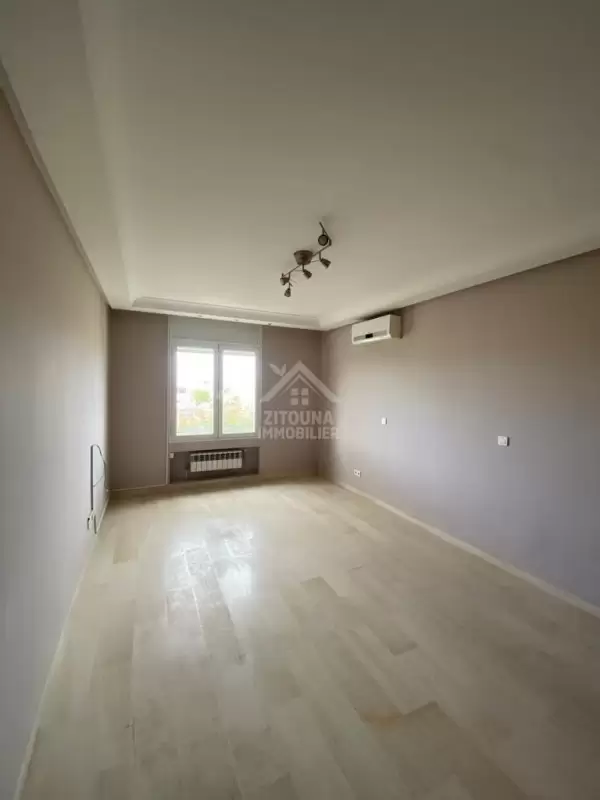 Un beau duplex à louer sur la route de relais