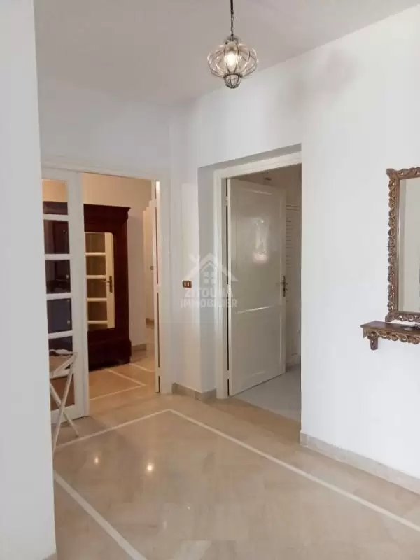 A louer un appartement S+3 à La Marsa Stade