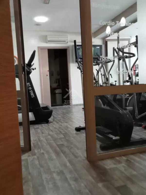 Un fond de commerce d'une salle de sport à vendre à la Marsa