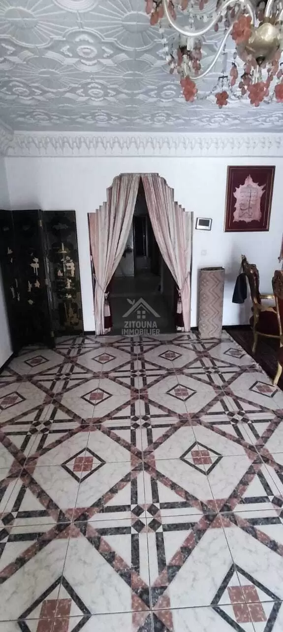 A Vendre une grande Villa à Bardo