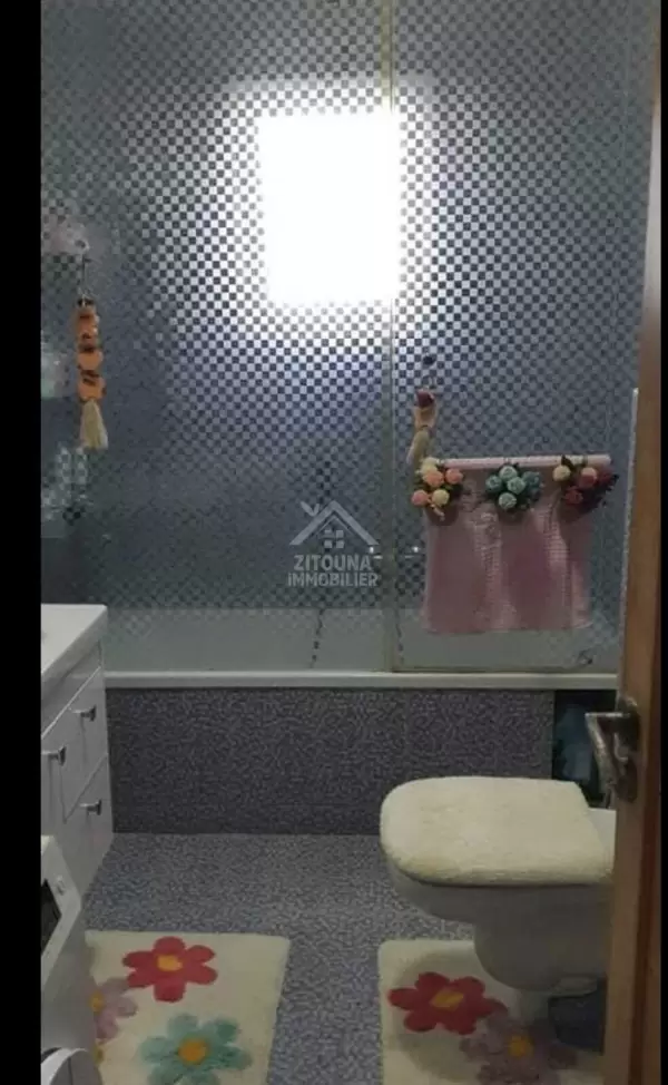 Un Bel appartement meuble à vendre à Bizerte avec vue sur mer
