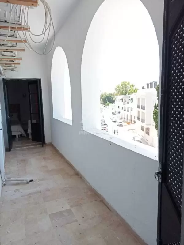 A Louer un bel appartement vue sur mer, richement meublé à la marsa plage
