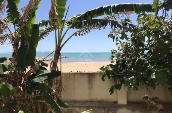 A vendre deux villas avec 2 studios ideale pour maison d'hote