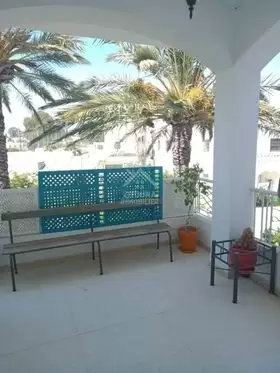 A louer un étage de villa à Ariana