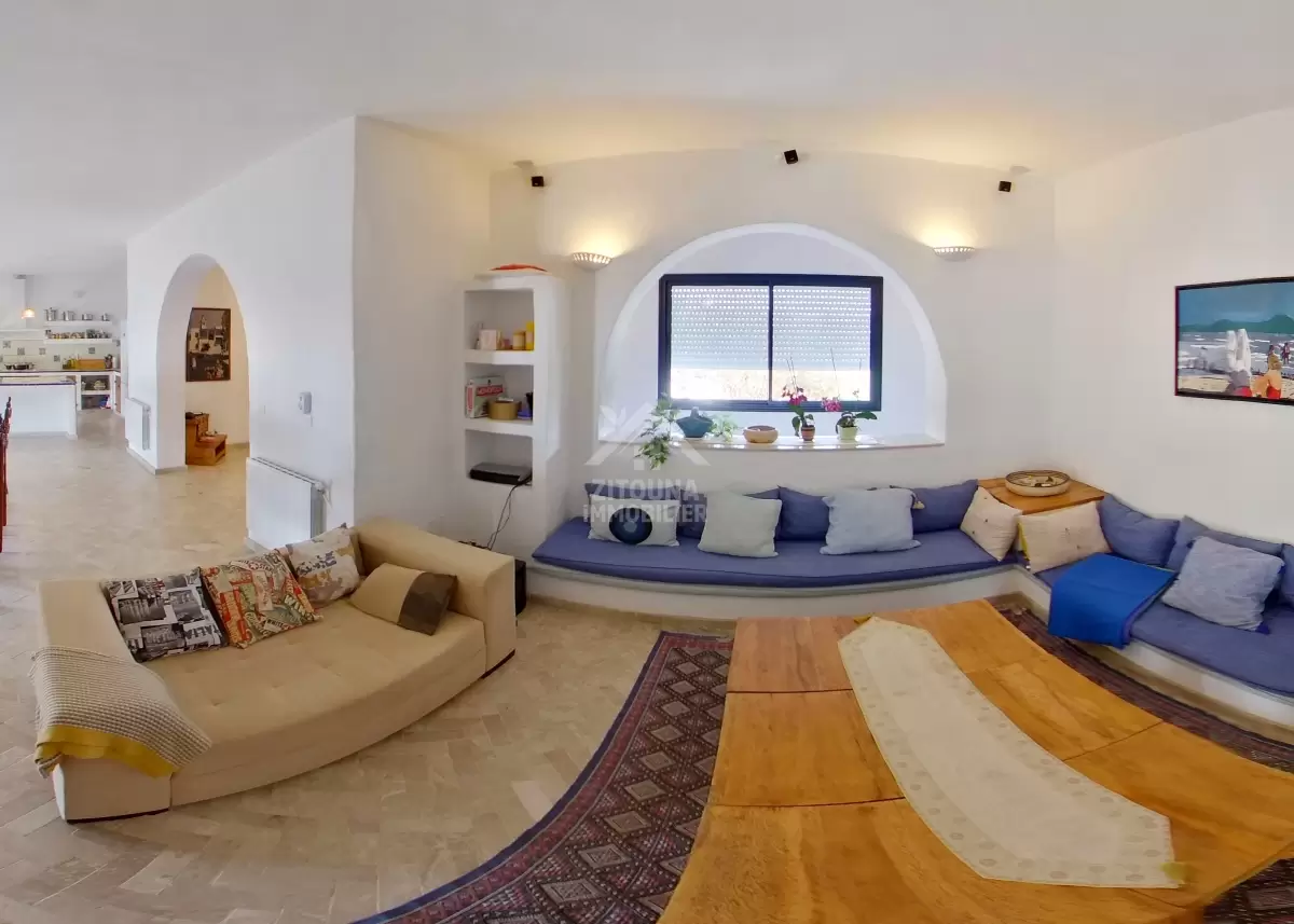 Une villa splendide à vendre à Bizerte