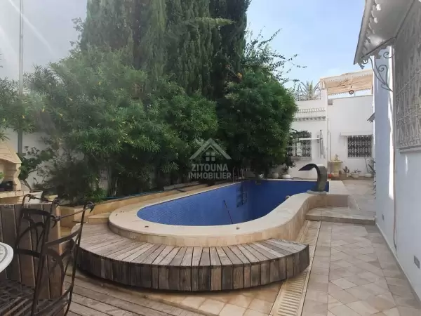 une belle villa meublée à louer à Carthage
