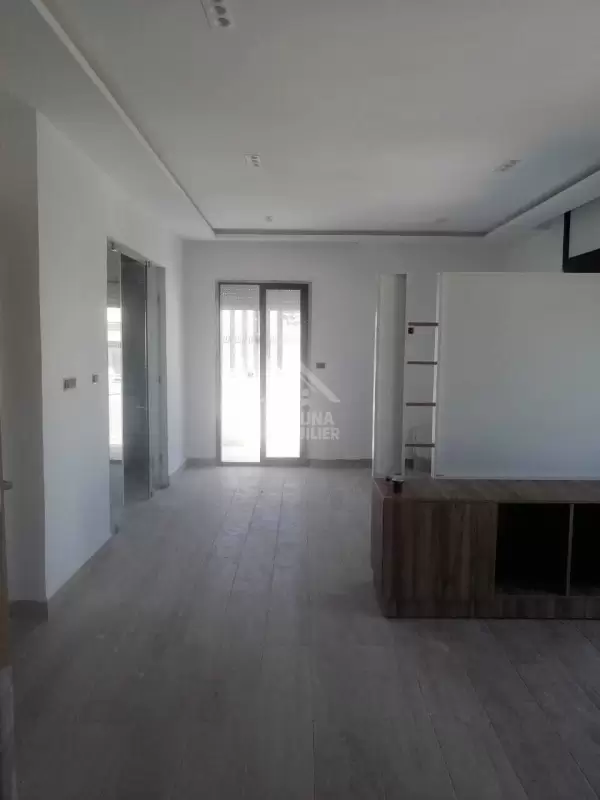 A Louer une villa moderne à la Marsa cite les pins