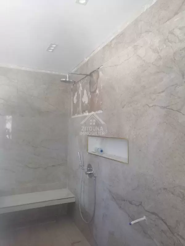 A Louer une villa moderne à la Marsa cite les pins