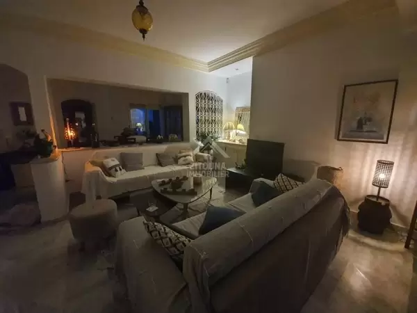 A louer un Rez de chaussée de villa pied dans l'eau à la Marsa cube