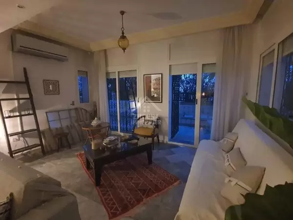 A louer un Rez de chaussée de villa pied dans l'eau à la Marsa cube