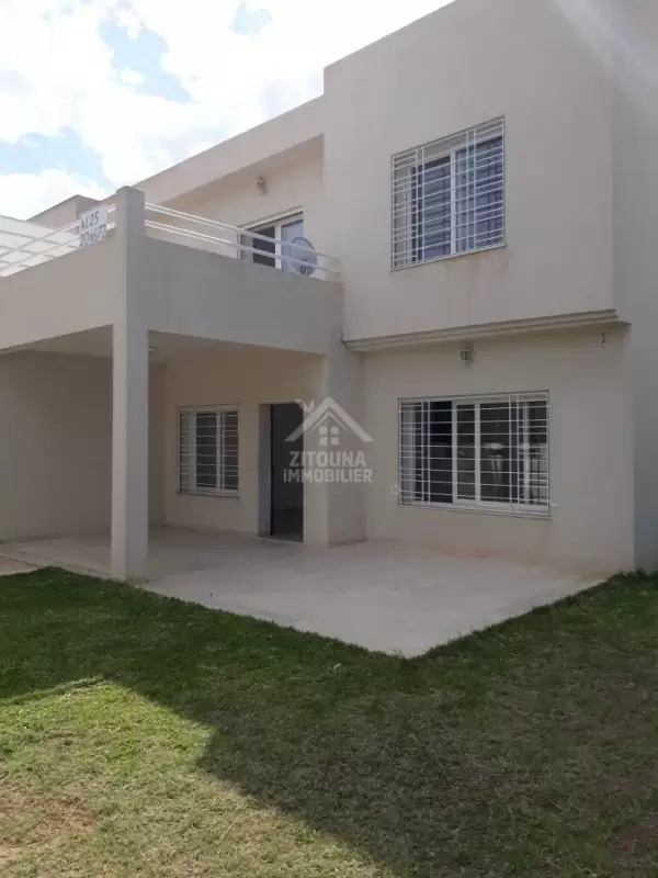 A louer une belle villa au Lac 2