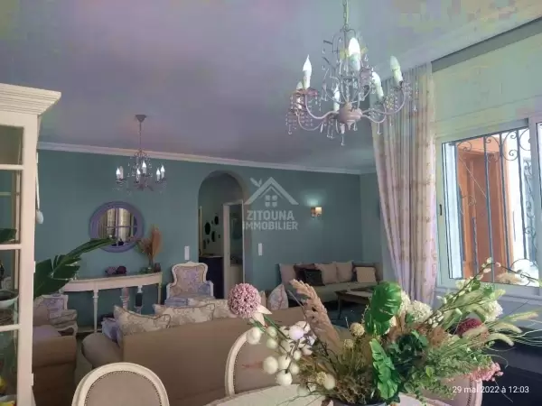 A louer un étage de villa à Carthage Amilcar