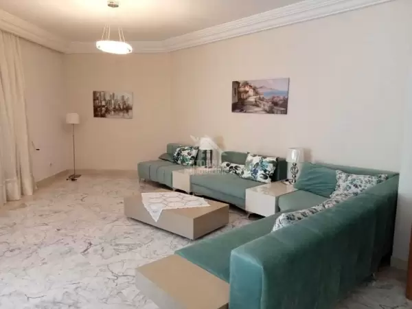 A Louer un bel appartement au berges du lac 1