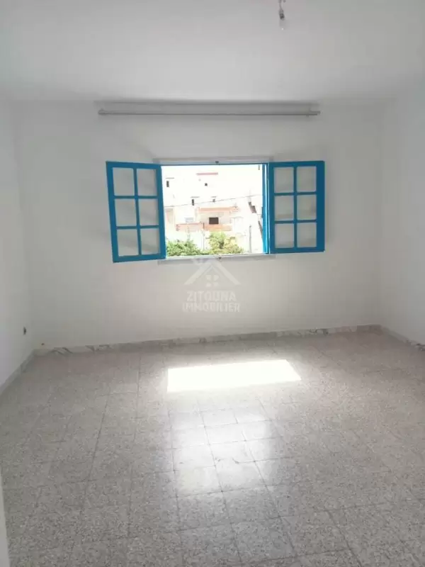 A louer un étage de villa à la Marsa cite des juges