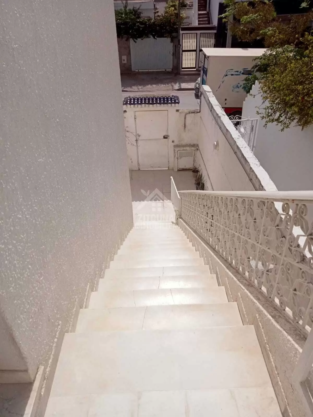 A louer un étage de villa à la Marsa cite des juges