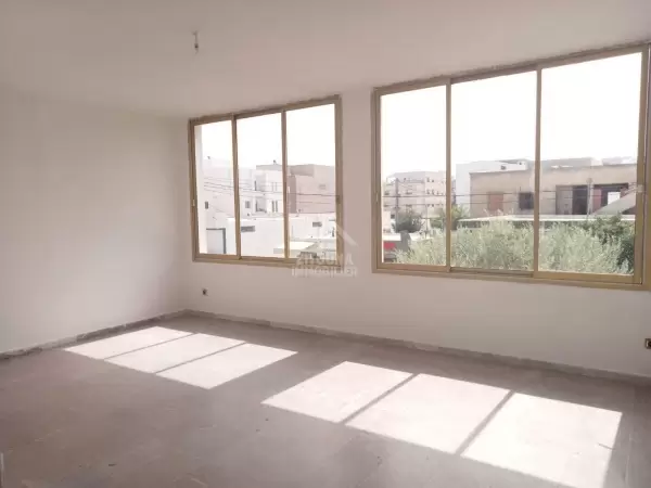 A louer un étage de villa à la Marsa cite des juges