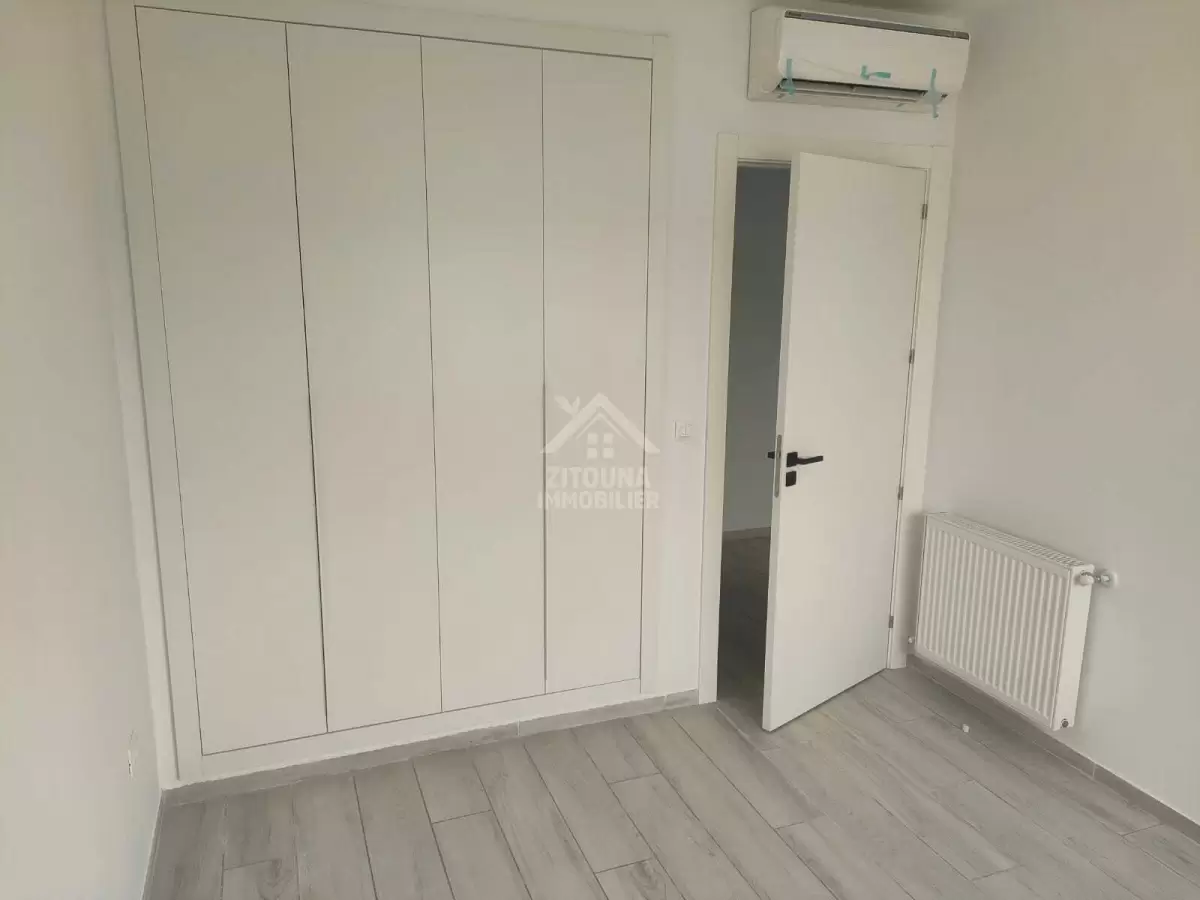 A Louer un appartement jamais habité à la Marsa Stade