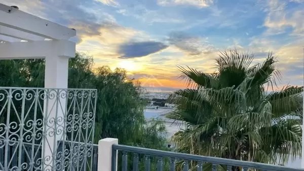 A Louer Duplex meublé au Golden Tulip Gammarth