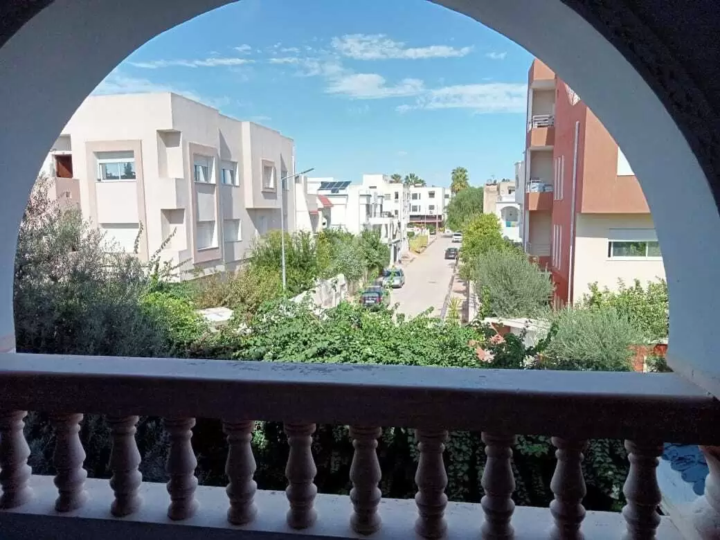 A louer un appartement S+3 non meublé à Sidi Daoued
