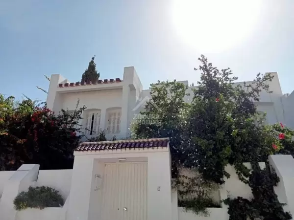 étage de villa à la Marsa sidi Abd Aziz