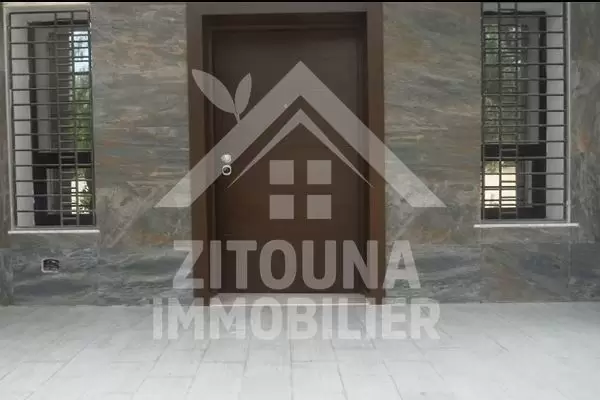 A Vendre une villa 600m² au Lac 2
