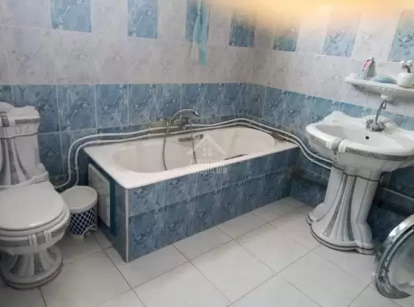 A Vendre une villa à cite ibn khaldoun