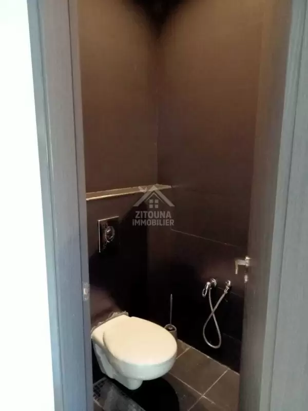 A Louer un appartement s+3 à la Marsa
