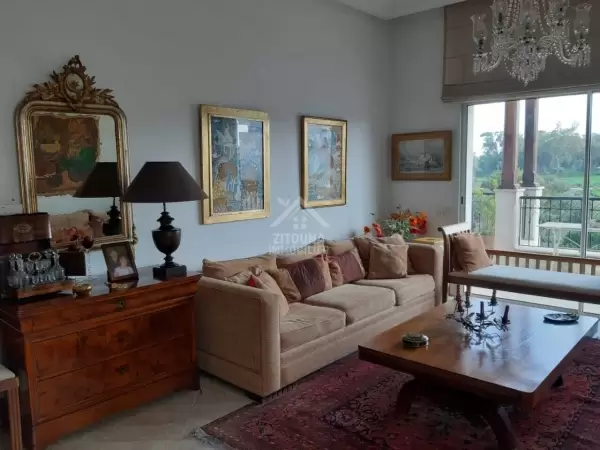 A louer un appartement non meublé à cite les pins La Marsa