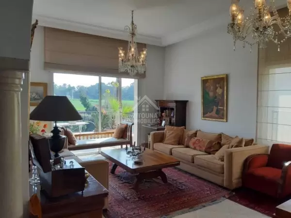 A louer un appartement non meublé à cite les pins La Marsa