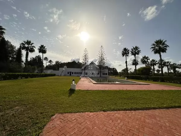 villa unique à la Soukra