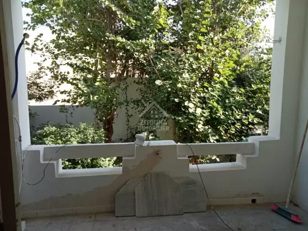 à louer un étage de villa s+4 à soukra