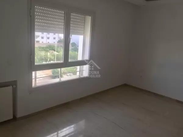 A LOUER un appartement dans une résidence gardée à Mnihla