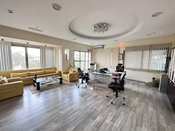 Un dépot de 4000 m² à louer à Nabeul