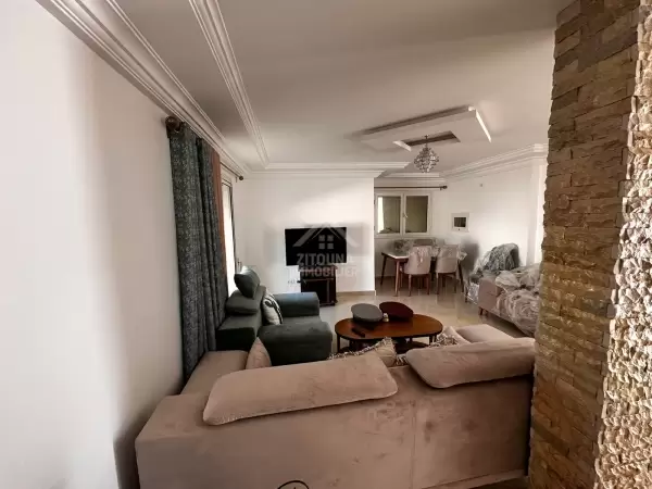 A vendre deux étages d'une villa à Ezzahra