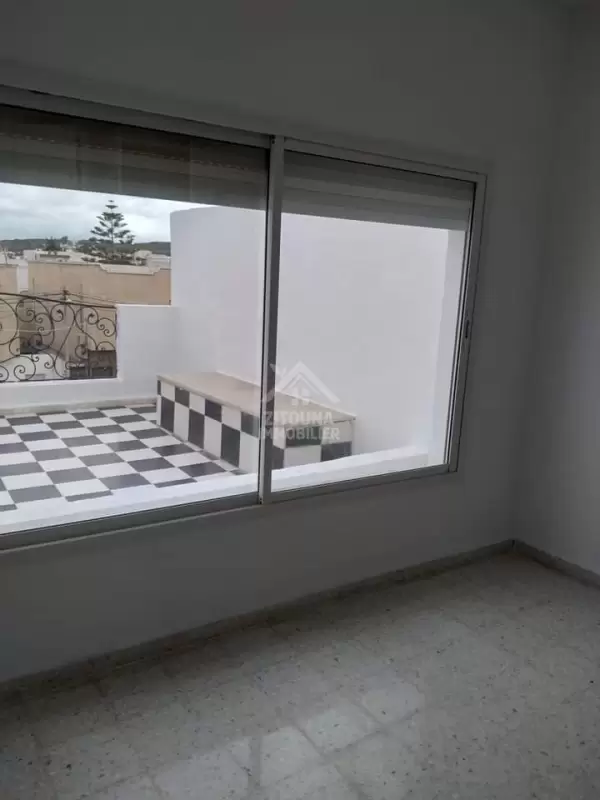 A louer un étage de villa à la Marsa